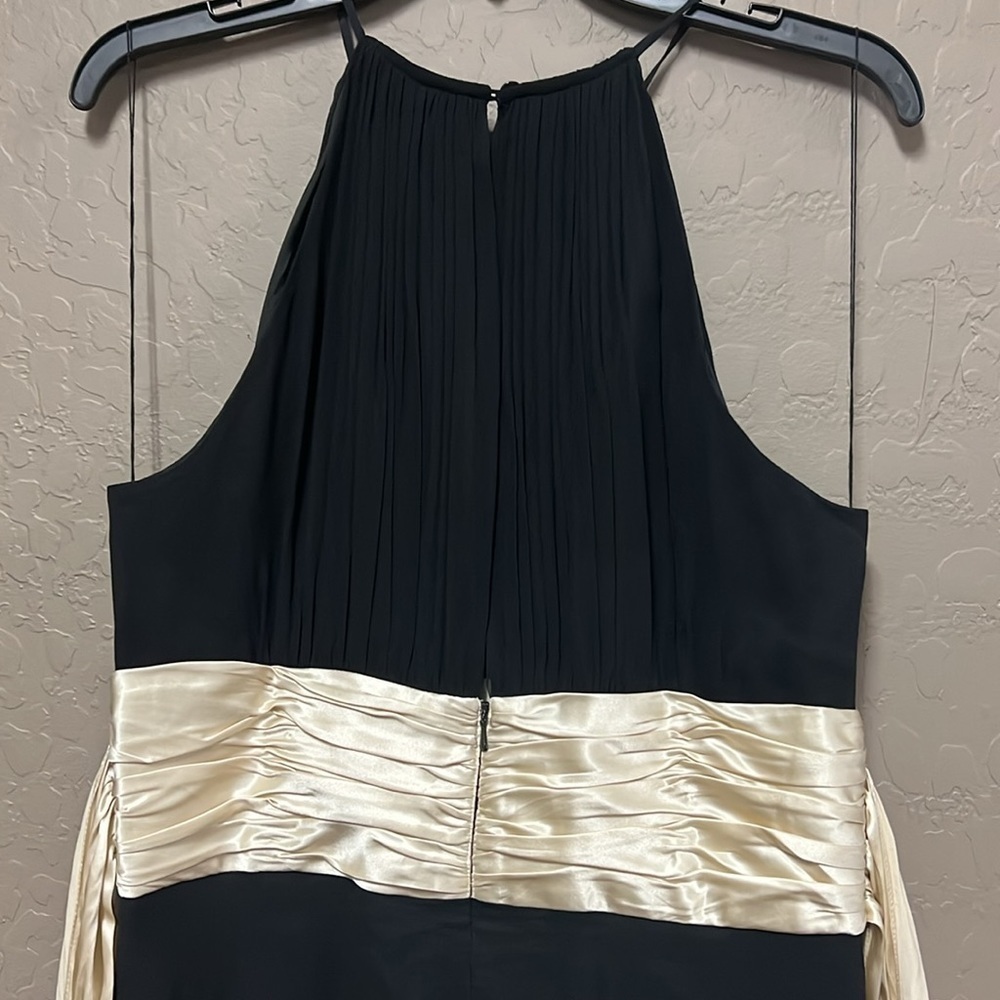 Maggy London Silk Halter Neck Dress - Picture 6 of 9